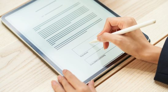 The legal value of a scanned signature is a complex