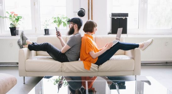 The smartphone the enemy of couples and careers