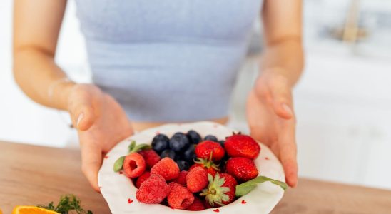 This spring fruit is best for reducing belly fat