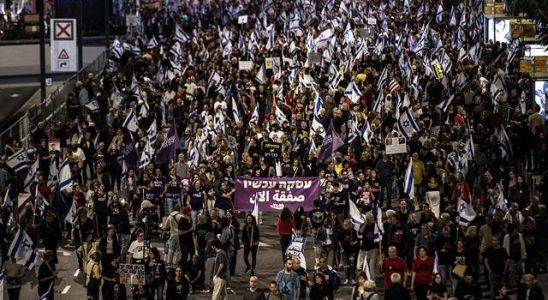 Thousands of people took to the streets in Israel He