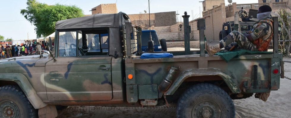 Three civilians injured after an incursion by the Malian army