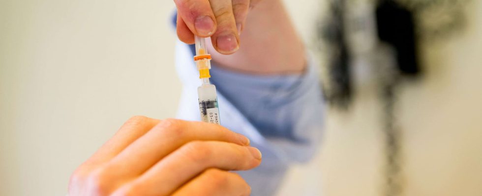 Vaccination against meningitis becomes compulsory what does this change