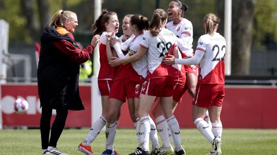 Womens FC Utrecht puts an end to Twentes championship celebration