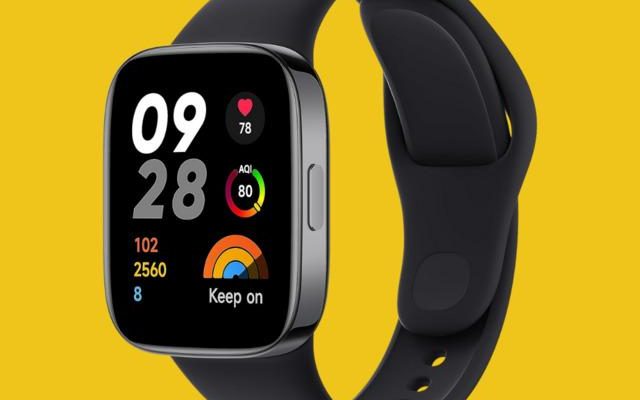 Xiaomi Redmi Watch 3 which stands out with its Amoled