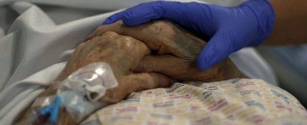 the conditions of access to assisted dying specified a prognosis