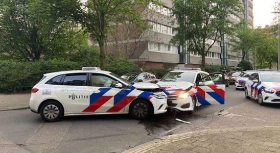 112 news Police cars collide during pursuit Overvecht unrest in