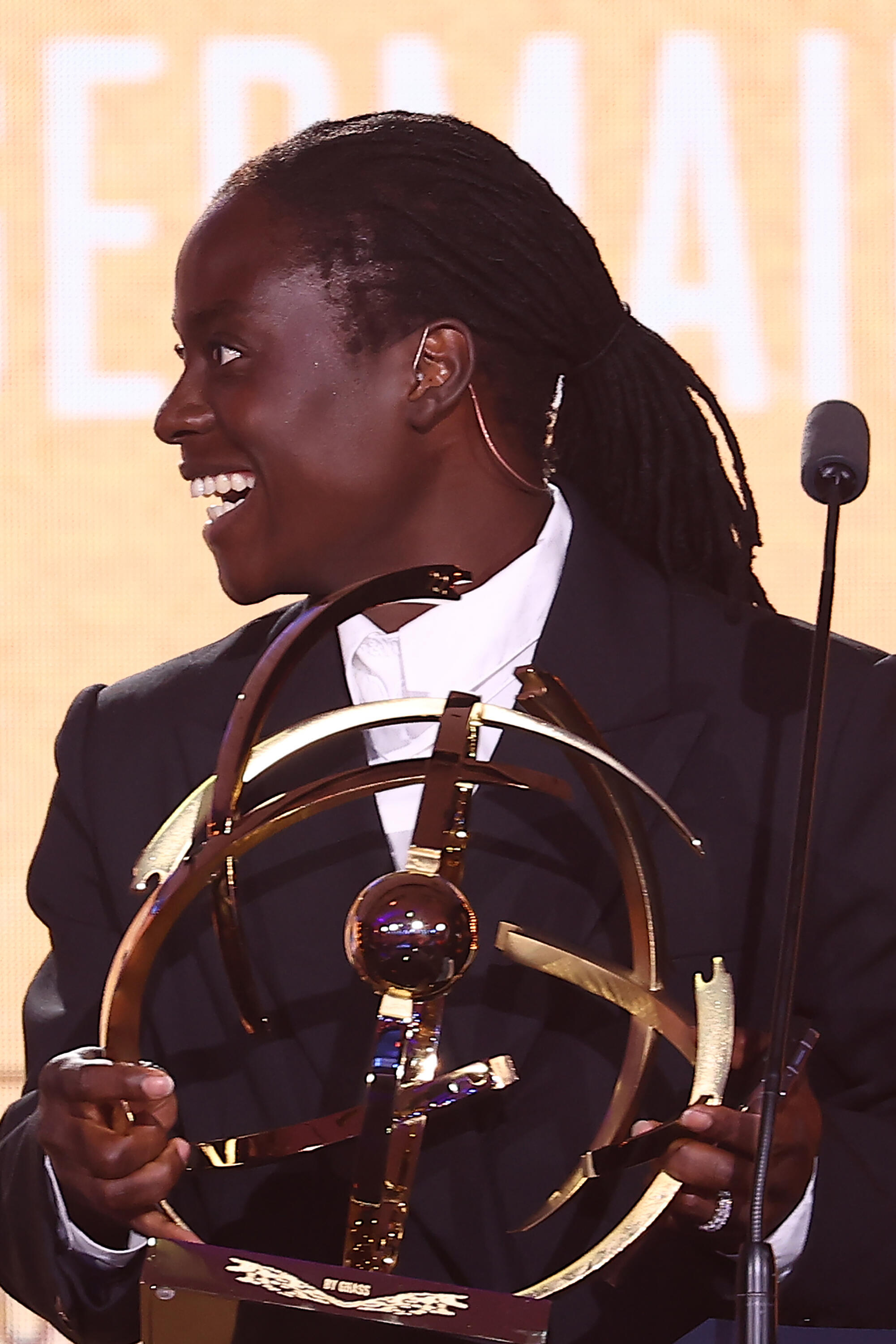 Malawian player from Paris Saint Germain Tabitha Chawinga with the trophy for best D1 player of the season on May 13, 2024 in Paris