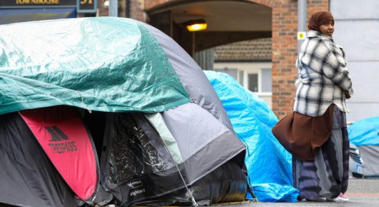 200 asylum seekers deported from Dublin city center