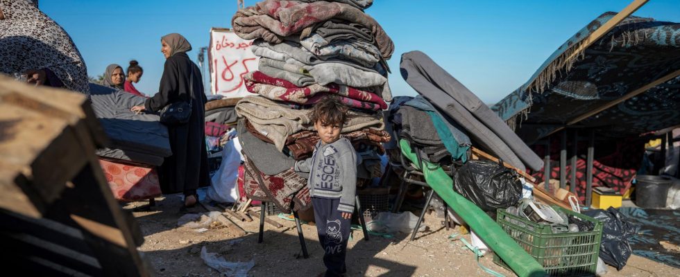 80000 have fled hard pressed Rafah