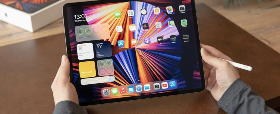 Apple iPad Mini Tablet with OLED Screen Release Date Announced