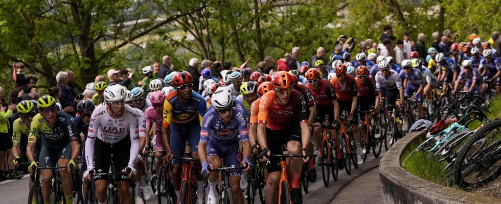 DIRECT Giro 2024 a duel announced the 4th stage live