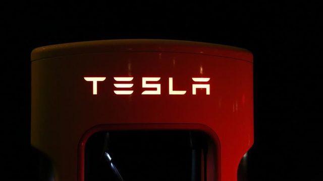 Elon Musk crisis in Tesla His salary became a big