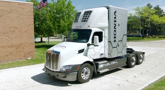 Honda has prepared a concept truck with hydrogen fuel cells