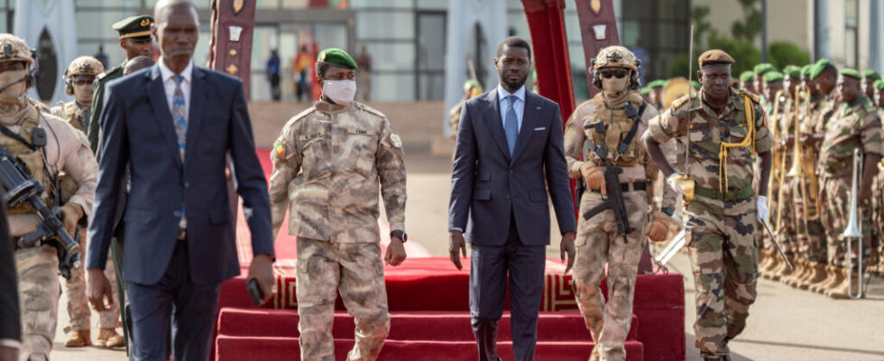 In Mali the Senegalese president advocates dialogue between the Alliance
