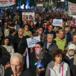 Israel faced with government inflexibility pressure from the streets still