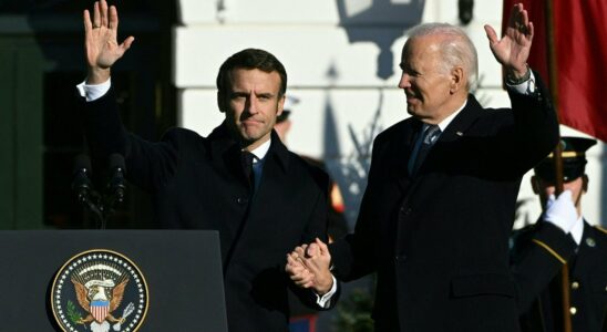 Joe Biden received by Emmanuel Macron on a state visit
