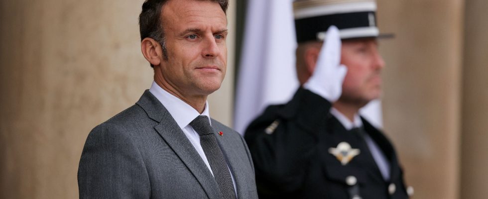 Macron favorable to the evacuation of blocked universities – LExpress