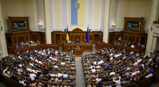 Parliament adopts a text paving the way for the mobilization