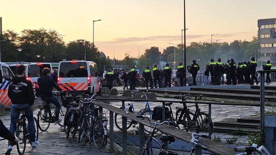 Riots at Galgenwaard after FC Utrecht loss several officers injured