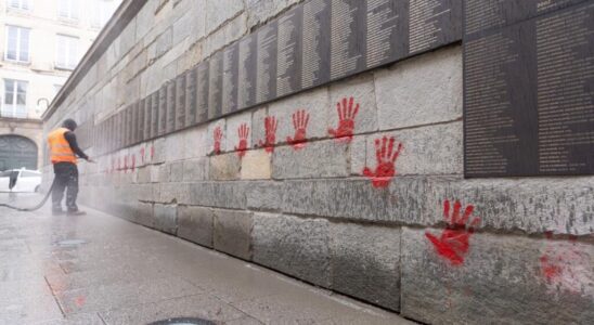 Russia behind anti Semitic tags at the Shoah Memorial