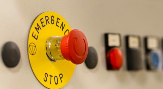 Soon an emergency button to deactivate dangerous AI