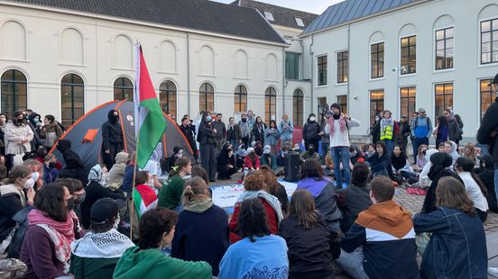 Utrecht University asks demonstrators to leave but they are determined