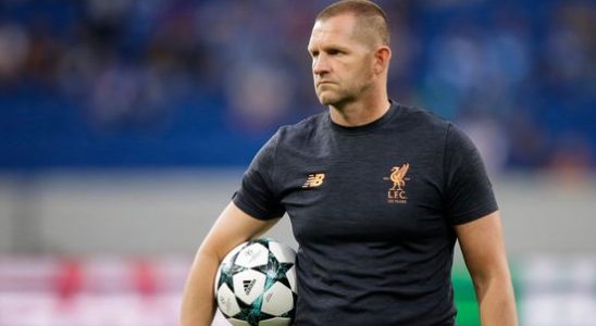 Utrecht goalkeeper coach Achterberg left Liverpool after 15 years