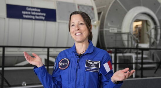 When will Frenchwoman Sophie Adenot go into space Its mission