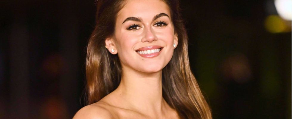 With her voluminous blow dry Kaia Gerber looks just like her