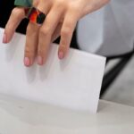 You can now start early voting abroad