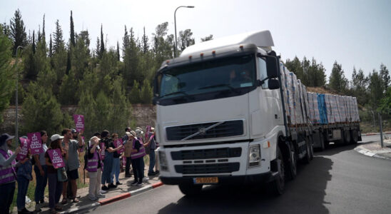 the Israeli Standing Together movement mobilized to protect convoys
