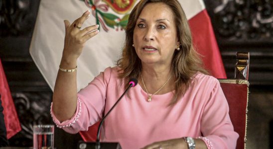 the controversial absences of President Dina Boluarte