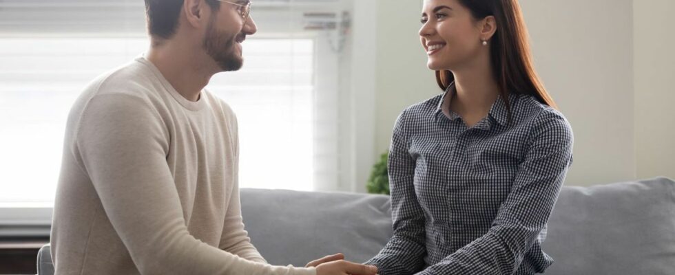 4 signs that your partner is emotionally intelligent