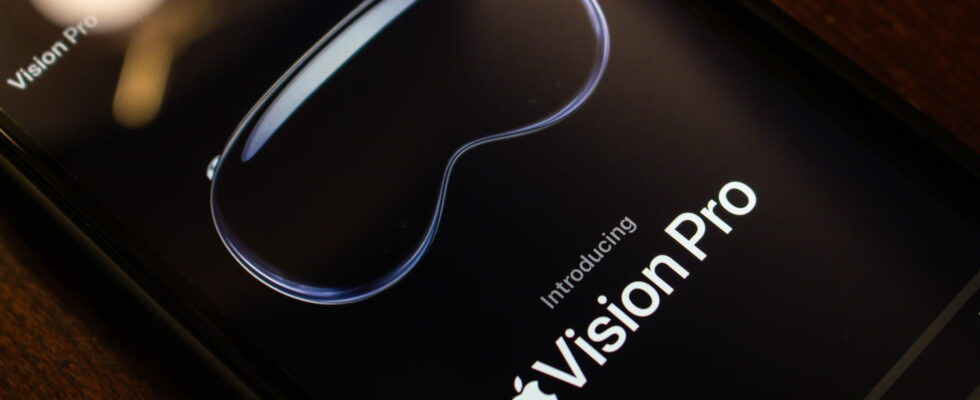 Apple Vision Pro the headset announced within a few days