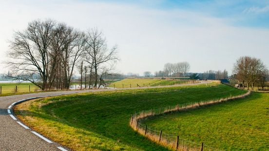 Fleeing cannabis smoker who sped across Lekdijk at 120 kmh