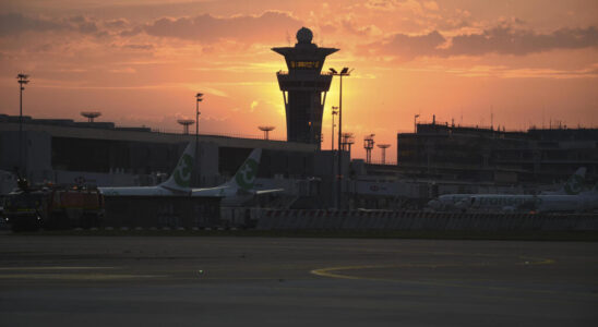 Free Moussa passengers on a Paris Bamako flight prevent the deportation