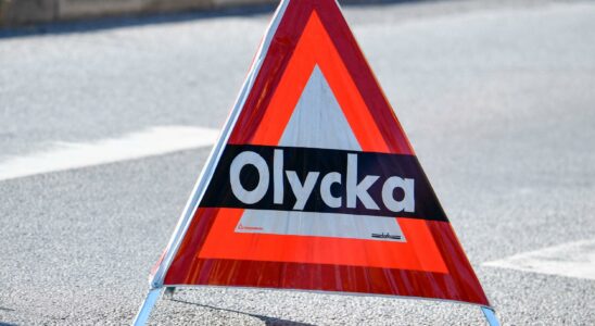 Motorcycle accident near Drottningholm seriously injured