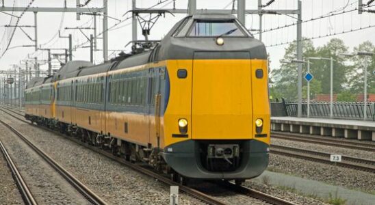 Railway museum in Utrecht gets historic train set De Koploper