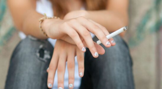 Social networks and tobacco an explosive and harmful duo for