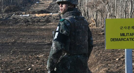 South Korea Warning shots at the border