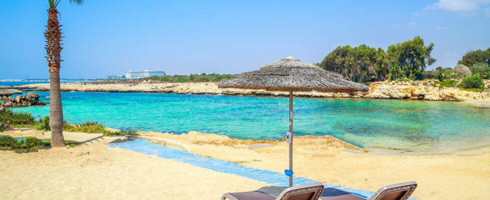 Water quality price sun… This beach is the most beautiful