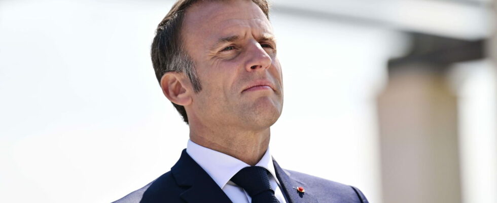 Will Emmanuel Macron send French instructors to Ukraine An ambiguous