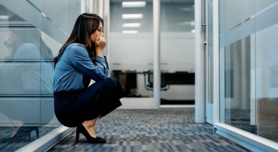 Women dont dare talk about their mental health at work