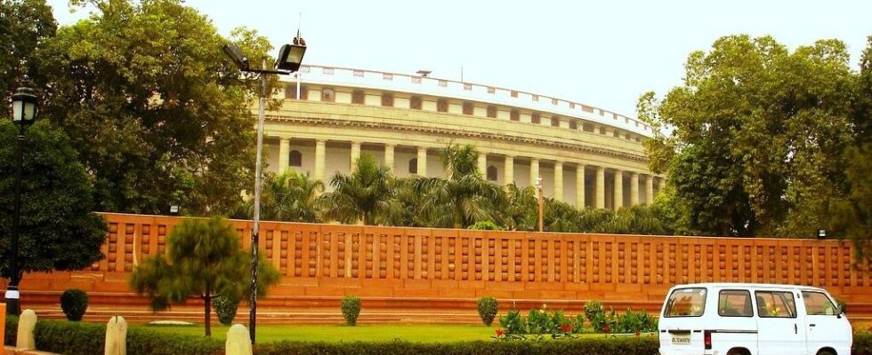 the new Parliament opens its work with a weakened pro Modi