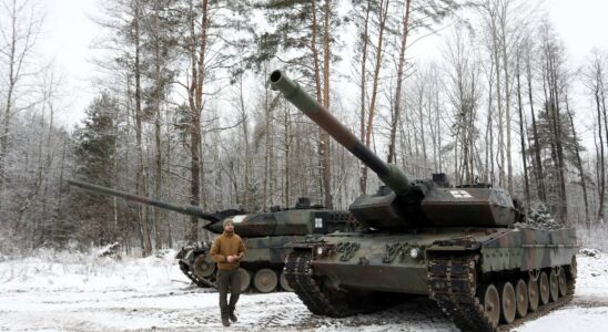 14 Danish and Dutch Leopard 2 tanks delivered to kyiv