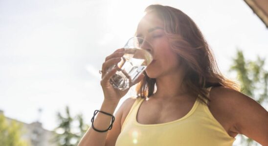 Are You Drinking Enough Water This Super Quick Trick From