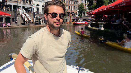 Crowded canals in Utrecht but not everyone knows the sailing
