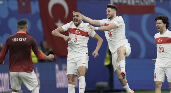 EURO 2024 Austria Turkiye Turks qualify for quarter finals match