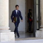 Emmanuel Macron confirms government resignation