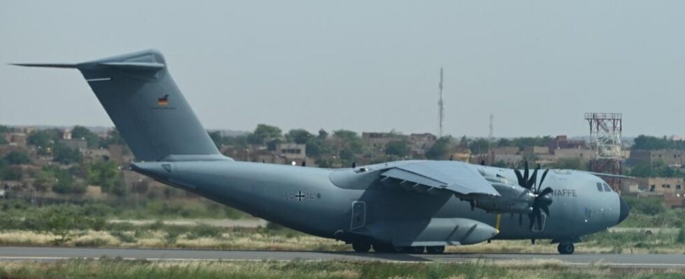 German army to abandon airbase in Niamey